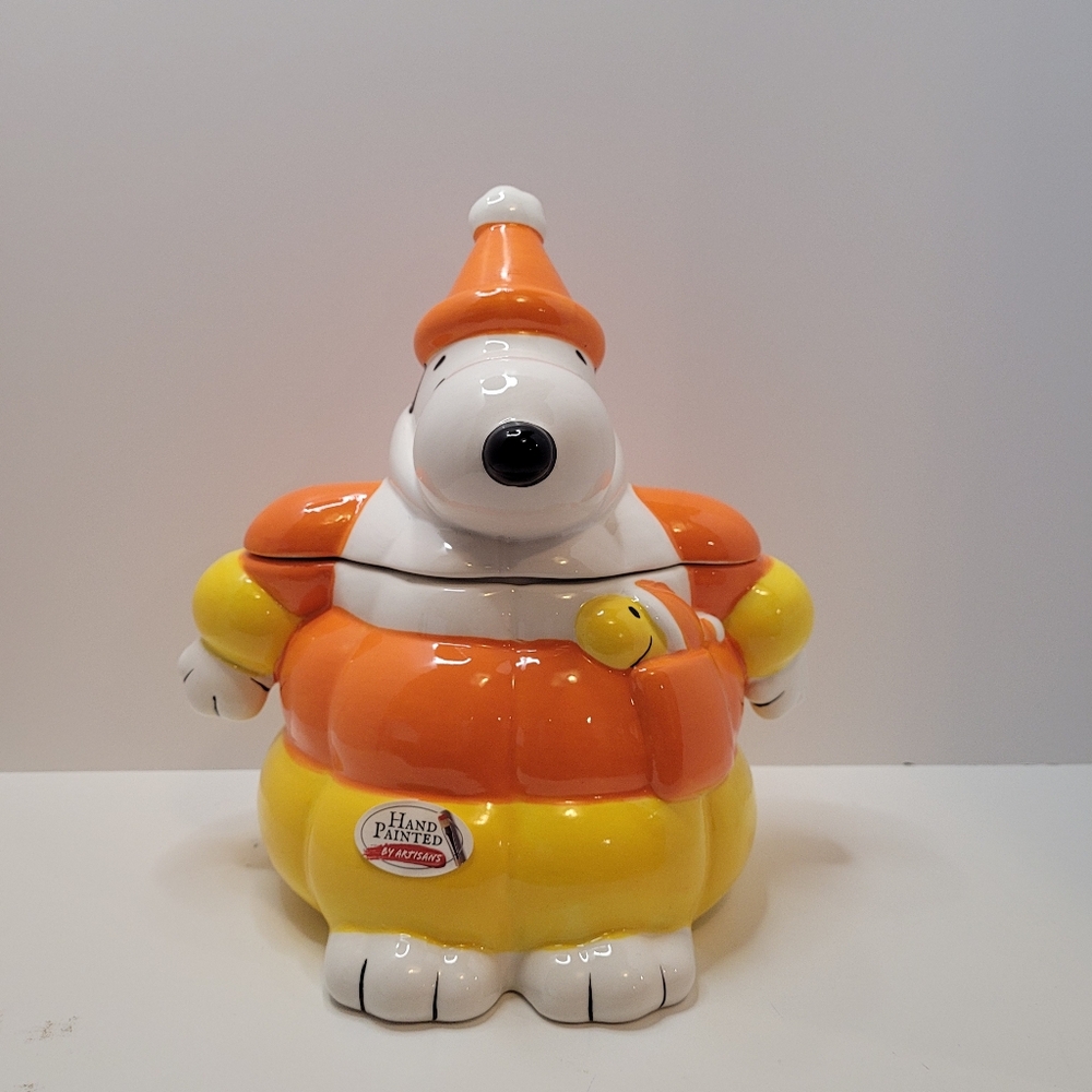 Peanuts Snoopy Puffer Jacket Cookie Jar Candy Corn Canister Woodstock